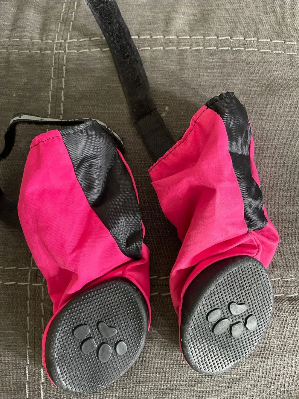 Hot Pink Dog booties, donating 9/9/26